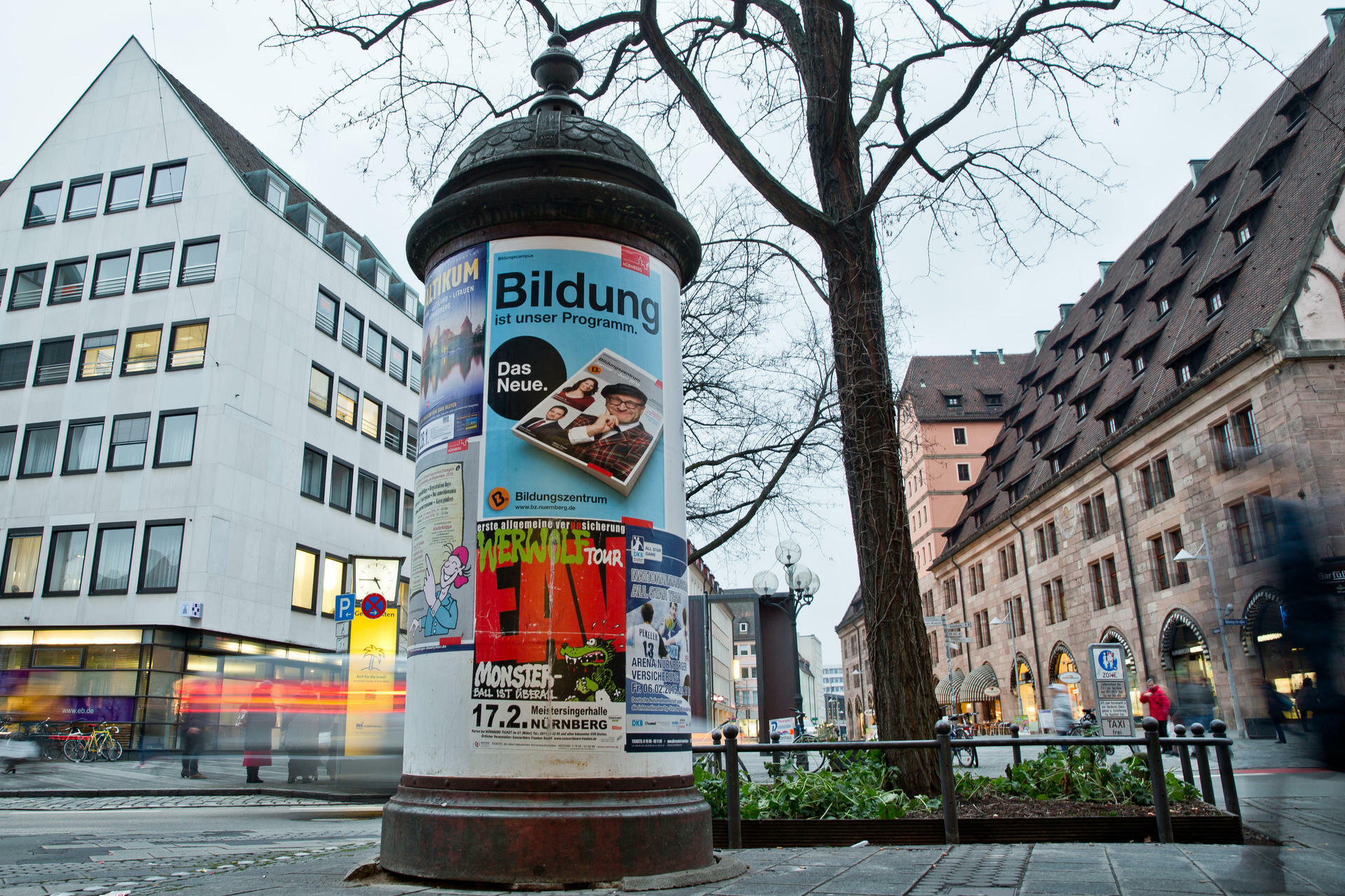 Litfaßsäule kaufen: Worauf Sie achten sollten und wo Sie die besten Angebote finden