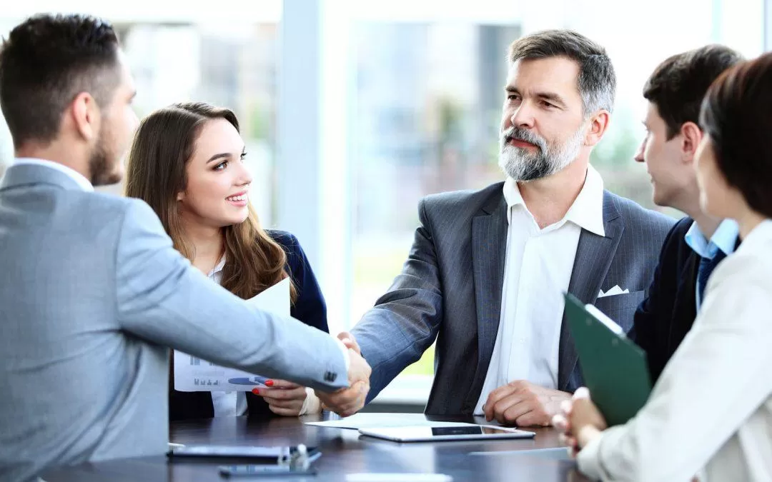 Mit einem Headhunter Zeit und Ressourcen im Recruiting sparen