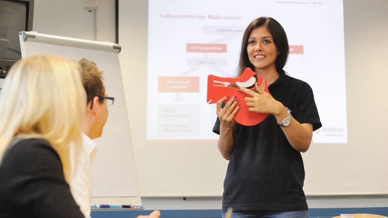 Was erwartet Sie im Erste-Hilfe Kurs München Führerschein?