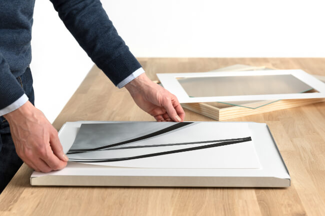 Framed Finesse: Enhancing Spaces with Bilderrahmen