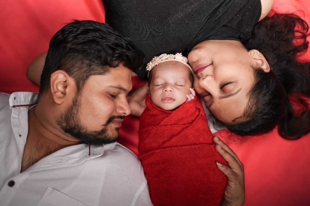 Newborn Fotoshooting mit Herz, Geduld und ganz viel Gefühl