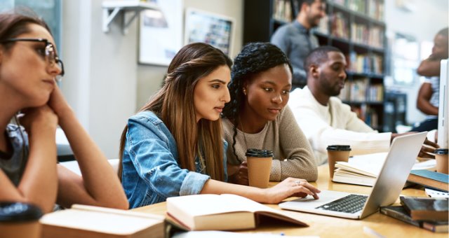 Erfolgreich Digitales Produkt Verkaufen mit UBC