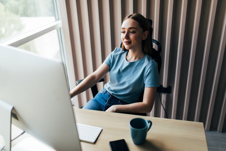 Nebenjob online: Wie du von zu Hause aus Geld verdienst
